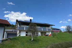 Großes Mehrfamilienhaus in toller, ländlicher Lage mit Weitblick, incl. Bauplatz ! – Die vollständige Adresse der Immobilie erhältst du vom Anbieter., 88167 Grünenbach – Vorschaubild 4