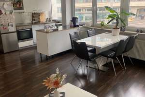 Großzügige 4-Zimmer Wohnung in Stuttgart-Mitte
