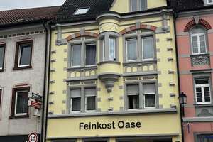 Stadthaus in zentraler Lage mit vier Wohnungen und einem Ladengeschäft mit sehr guter Rendite! – Die vollständige Adresse der Immobilie erhältst du vom Anbieter., 78333 Stockach – Vorschaubild 1