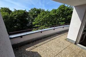 Helle 65 m² Wohnung mit Penthouse Charakter   – frisch renoviert, neue Einbauküche, Top Lage  – Die vollständige Adresse der Immobilie erhältst du vom Anbieter., 38440 Stadtmitte (Ortsteil), Wolfsburg – Vorschaubild 12