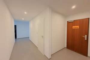 Bremen-Hulsberg! Modernisierte 6-Zimmer-WG in Top-Lage – attraktive Kapitalanlage mit Faktor 15,9! – Die vollständige Adresse der Immobilie erhältst du vom Anbieter., 28205 Hulsberg, Bremen – Vorschaubild 4