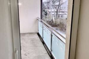 Sonnige 3-Zimmer-Wohnung mit Balkon in Regensburg West – Die vollständige Adresse der Immobilie erhältst du vom Anbieter., 93049 Westenviertel, Regensburg – Vorschaubild 15