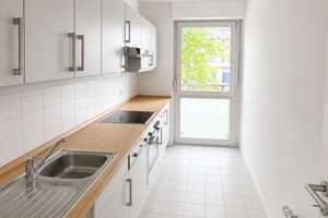 Bezugsfreie 2-Zimmer-Wohnung am Savignyplatz – Die vollständige Adresse der Immobilie erhältst du vom Anbieter., 10623 Charlottenburg, Berlin – Vorschaubild 8