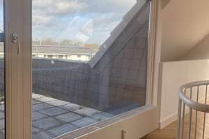 Kernsanierte schöne 3-Zimmer-Wohnung mit Einbauküche und Balkon in Köln – Die vollständige Adresse der Immobilie erhältst du vom Anbieter., 50939 Klettenberg, Köln – Vorschaubild 10