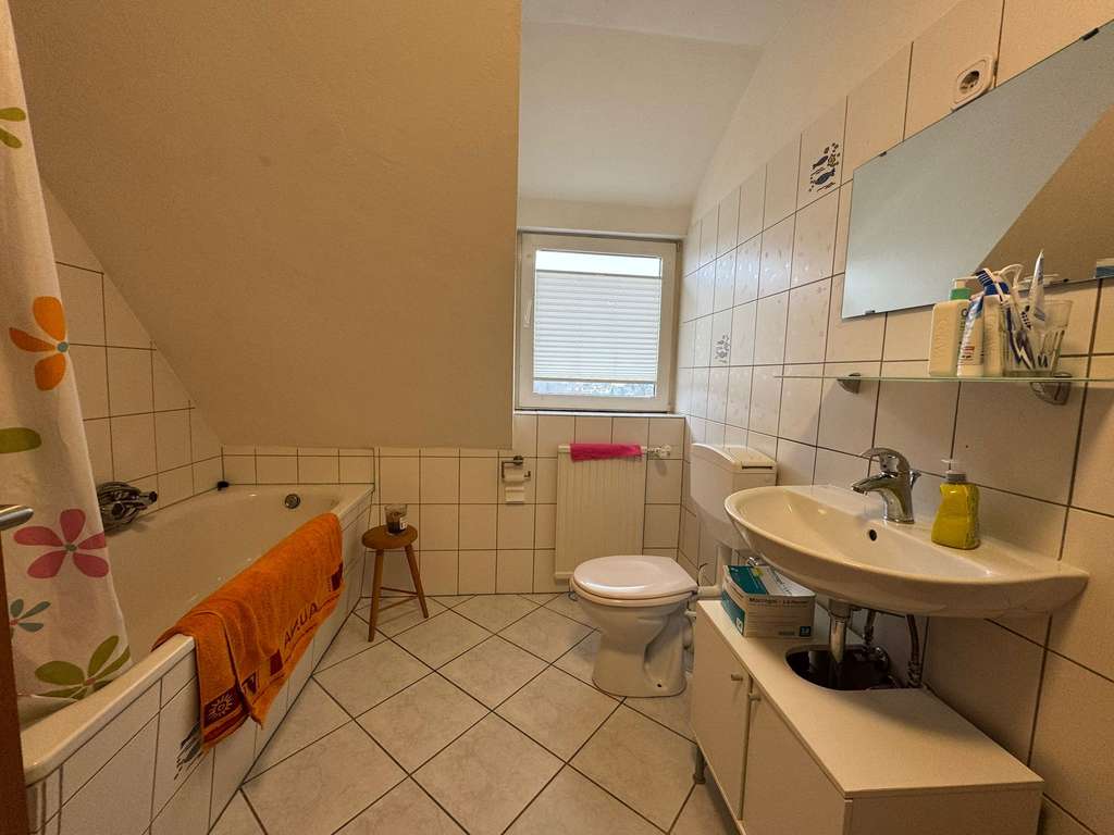 Immobilie in Ennepetal - Fantastische Aussicht! Gemütliche 2,5-Zimmer-Wohnung in schöner Wohnanlage in Ennepetal - Bild 3