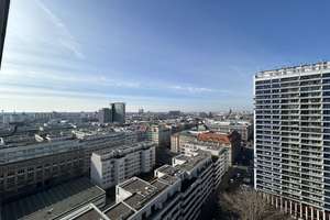 Attraktive 3-Zimmer-Wohnung mit Balkon und Einbauküche – 74 m² Wohnkomfort – Leipziger Straße 44, 10117 Mitte (Ortsteil), Berlin – Vorschaubild 1