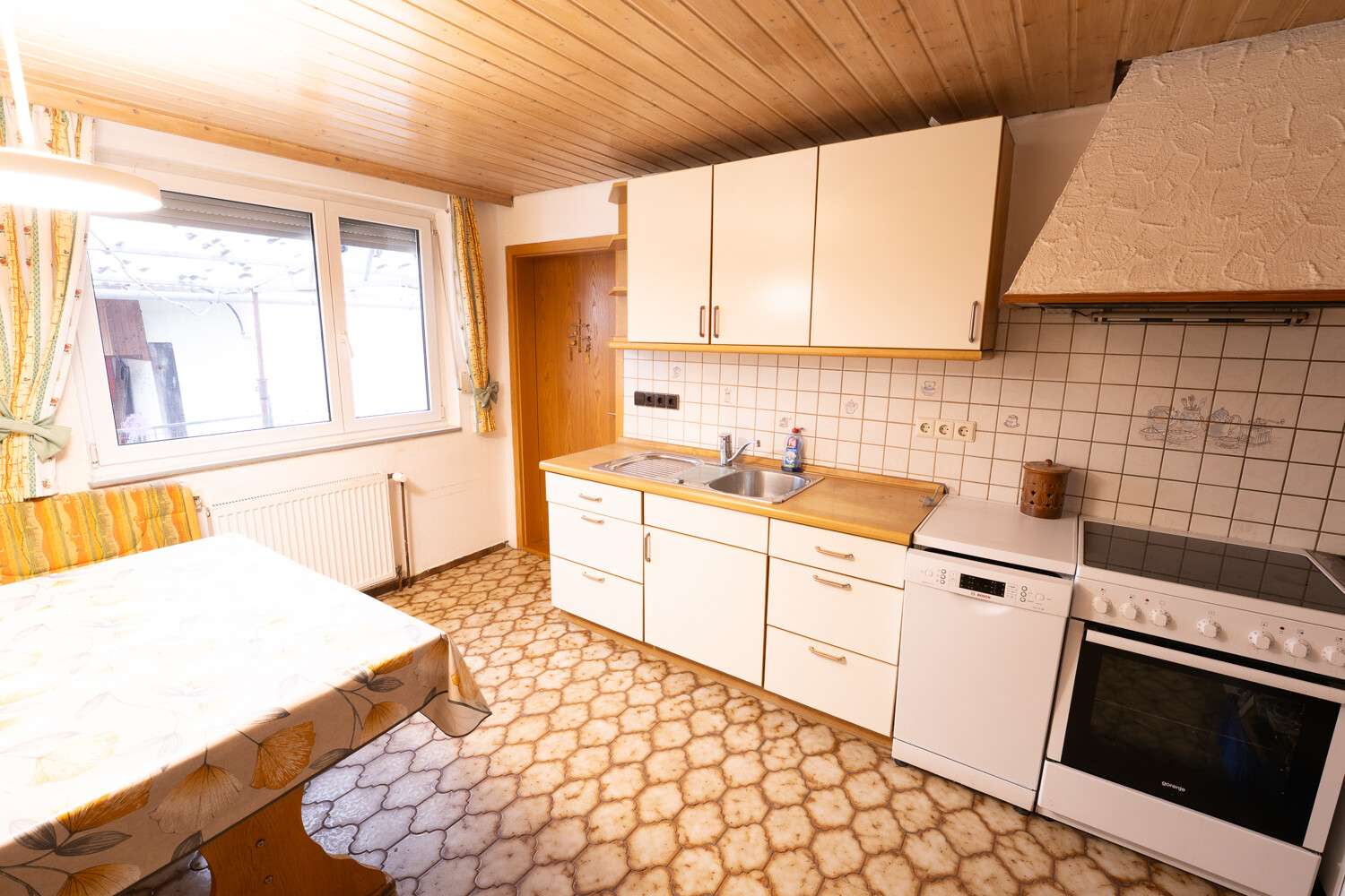 Immobilie in Deißlingen - Doppelhaushälfte mit Garten und vielseitigen Gestaltungsmöglichkeiten - Bild 10