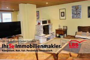 LINDENBERG - EINFAMILIENHAUS - Die Schönheit, den Charme und das Potential erkennen Sie im Inneren!