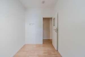 Bezugsfrei, guter Grundriss 2,5-Zimmer energetisch modernisiert  nahe Ku'damm – Die vollständige Adresse der Immobilie erhältst du vom Anbieter., 10711 Halensee, Berlin – Vorschaubild 9