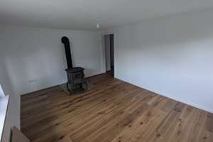 Provisionsfrei: Charmantes Haus in Wolfsegg mit Raum für eigene Ideen – Die vollständige Adresse der Immobilie erhältst du vom Anbieter., 93195 Wolfsegg – Vorschaubild 13