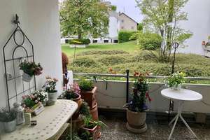 Lichtdurchflutete 2-Zimmerwohnung mit großem Balkon und Hobbyraum (12 qm) in München-Nymphenburg