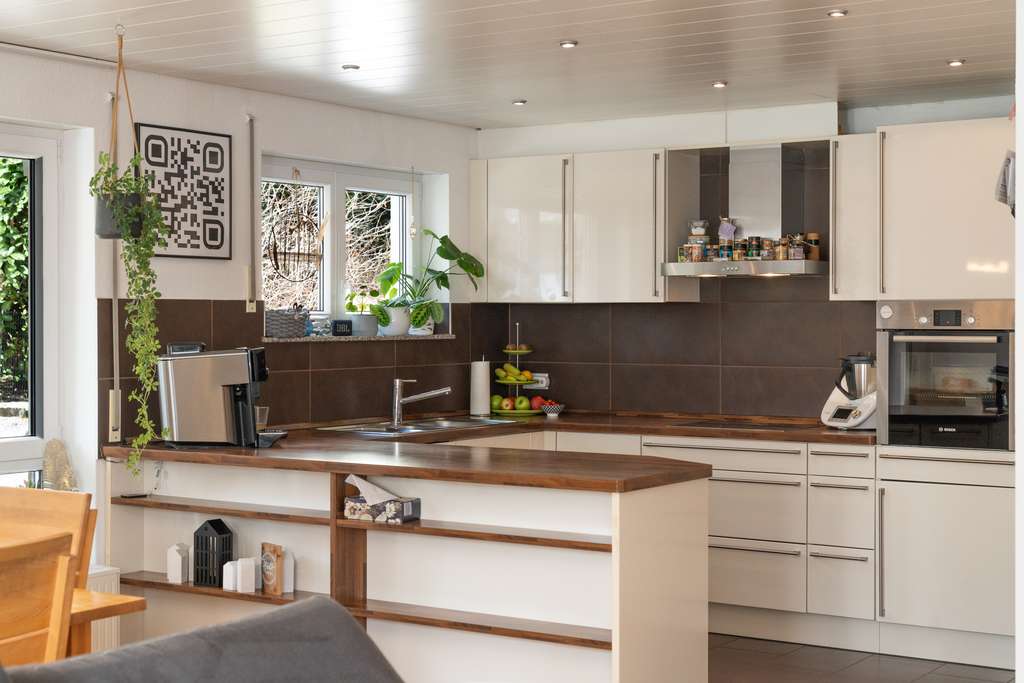 Immobilie in Oberriexingen - Wohnen im Grünen: Barrierefreie 4,5-Zimmer-Gartenwohnung mit 2 Terrassen - Bild 3