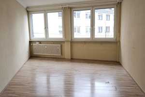 **PF-Sedanplatz - gepflegte 2-Zimmer-Wohnung mit EBK und Balkon im 2.OG** – Dillsteiner Str. 10a, 75173 Pforzheim – Vorschaubild 5
