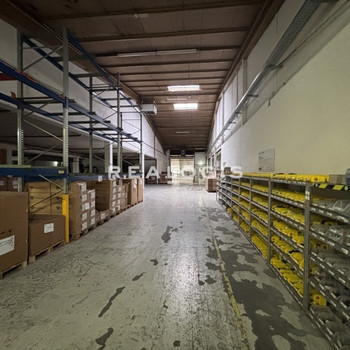 Günstige Industrie-/Logistikimmobilie in guter Lage zu vermieten!