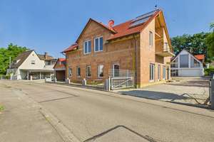Gestalten Sie Ihr Zuhause neu! 

Innovativer Rohbau mit Innenschwimmbad und Platz für Generationen – Die vollständige Adresse der Immobilie erhältst du vom Anbieter., 91154 Roth – Vorschaubild 2