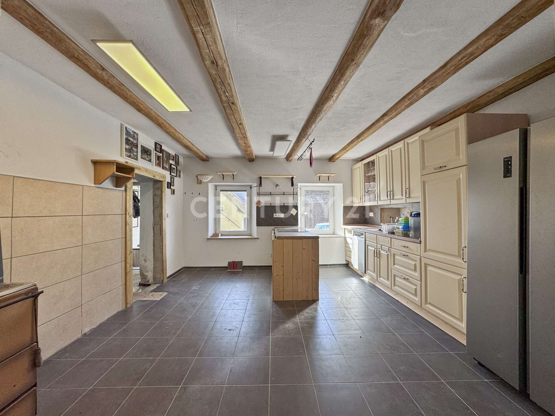 Immobilie in Nittenau - Weitläufiges Grundstück mit 1919 m² und Altbestand in ruhiger Lage - Bild 4