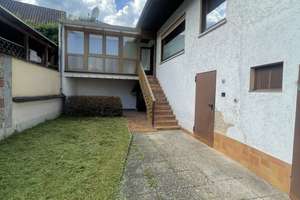 **Einfamilienhaus mit Wintergarten und sep. Lagergebäude** – Die vollständige Adresse der Immobilie erhältst du vom Anbieter., 35510 Butzbach – Vorschaubild 2