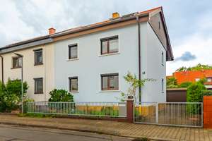Leerstehendes 2FH mit Doppelgarage und großem Gestaltungspotenzial! – Die vollständige Adresse der Immobilie erhältst du vom Anbieter., 68723 Plankstadt – Vorschaubild 1