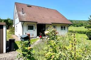Gepflegtes Einfamilienhaus mit Terrasse, Doppelgarage und 700 M² wunderschönem Grundstück in Vacha-O – Die vollständige Adresse der Immobilie erhältst du vom Anbieter., 36404 Vacha – Vorschaubild 6