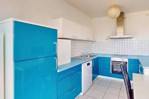 ** Sonnenverwöhnte 3ZKB mit Balkon und Aufzug in beliebter Wohnlage, IN-Hollerstauden ** – Die vollständige Adresse der Immobilie erhältst du vom Anbieter., 85049 Friedrichshofen-Hollerstauden, Ingolstadt – Vorschaubild 3