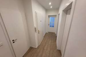 Helle 3,5 Zimmer Wohnung mit Balkon & Einbauküche in Düsseldorf Grafenberg – Die vollständige Adresse der Immobilie erhältst du vom Anbieter., 40629 Grafenberg, Düsseldorf – Vorschaubild 11