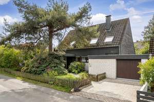 Bielefeld-Senne: freistehendes EFH | ca. 112 m² Wfl. |  ca. 633 m² Grundstück | Sanierungsbedürftig – Die vollständige Adresse der Immobilie erhältst du vom Anbieter., 33659 Senne, Bielefeld – Vorschaubild 2