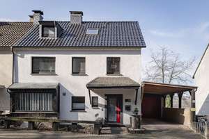 Doppelhaushälfte für Mehrgenerationen in Waldrandlage in Gevelsberg! mit Garage und Gartenbereich – Die vollständige Adresse der Immobilie erhältst du vom Anbieter., 58285 Gevelsberg – Vorschaubild 1
