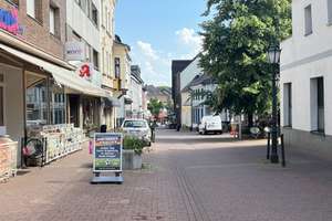 Einfamilienhaus mit kleinem Ladenlokal im Herzen von 41189 Mönchengladbach-Wickrath – Die vollständige Adresse der Immobilie erhältst du vom Anbieter., 41189 Wickrath-Mitte, Mönchengladbach – Vorschaubild 10