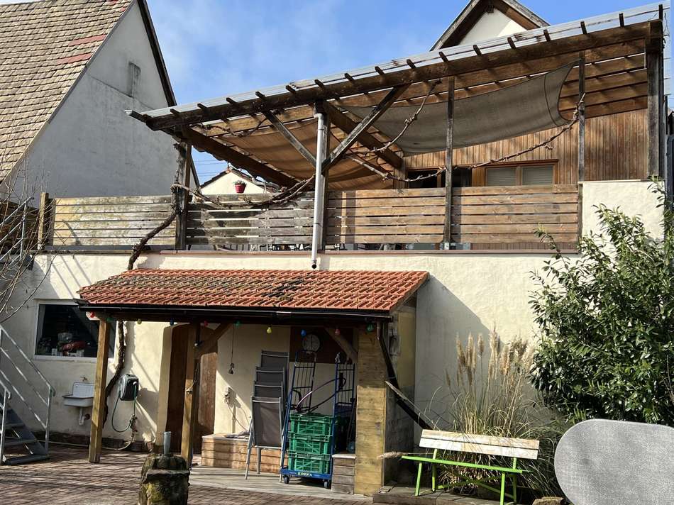 Überdachte Unterstellmöglich