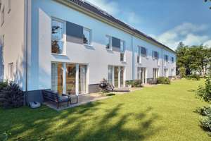 NEUBAU ERSTBEZUG: Perfekt aufgeteiltes RMH in herrlicher Lage - zwei Stellplätze - Energie A+ – Die vollständige Adresse der Immobilie erhältst du vom Anbieter., 75045 Walzbachtal – Vorschaubild 2
