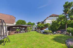 Wohnen ohne Kompromisse – besonderes Zweifamilienhaus in Florstadt mit privater Gartenoase – Die vollständige Adresse der Immobilie erhältst du vom Anbieter., 61197 Florstadt – Vorschaubild 29