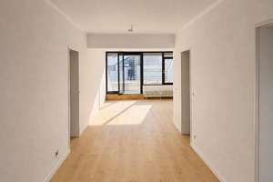 Viel Platz in 4-Zimmer-Wohnung in Düsseldorf Benrath mit Rheinblick – Benrather Schloßallee 12, 40597 Benrath, Düsseldorf – Vorschaubild 3