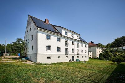 Ihre Chance: Mehrfamilienhaus mit Renovierungspotenzial & neuer PV-Anlage