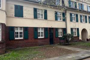 SOMMERAKTION* LEERE 3 ZIMMER DACHGESCHOSSWOHNUNG OHNE BALKON!