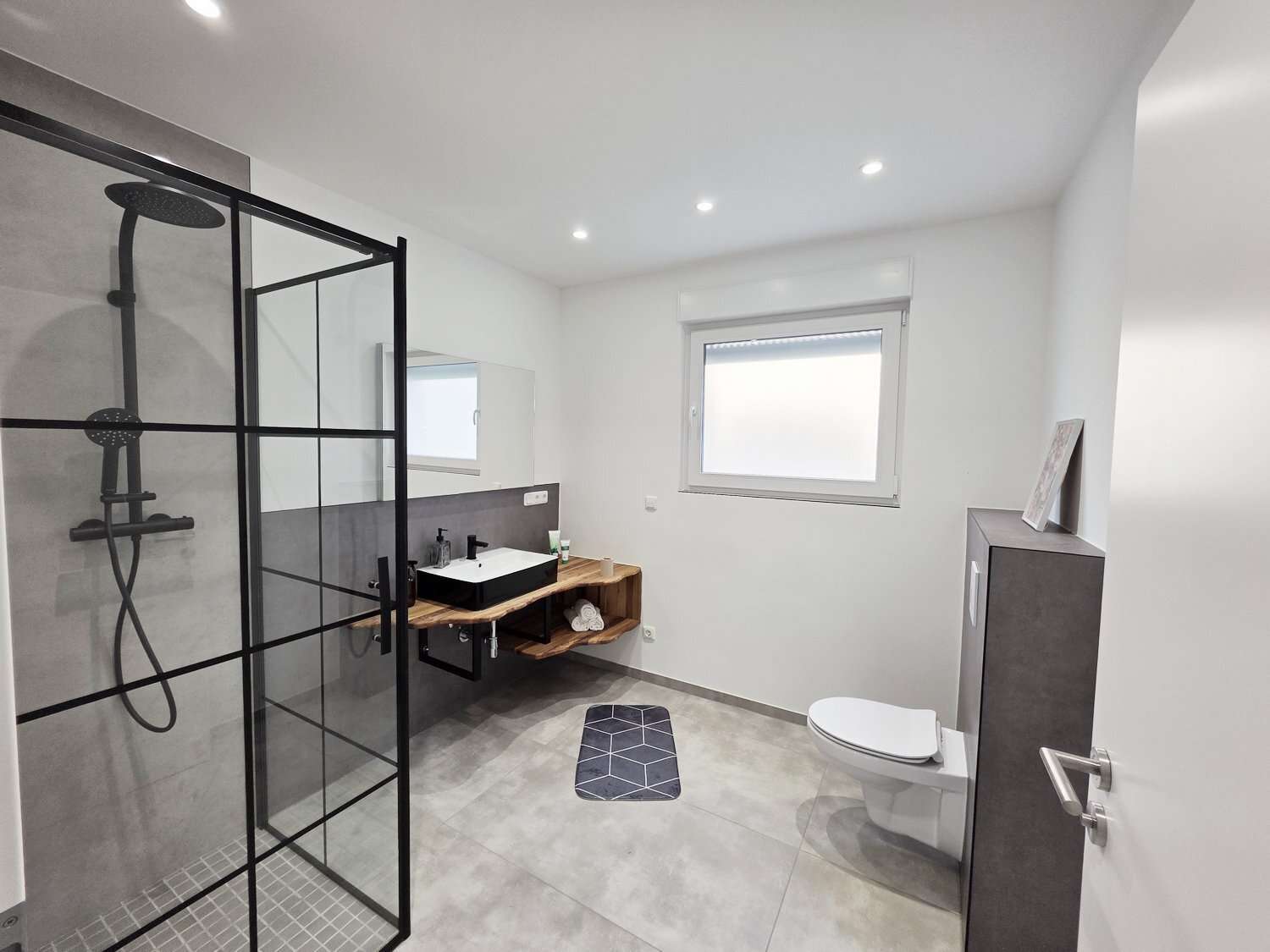 Immobilie in Ockenheim - OHNE KÄUFERPROVISION - Ockenheim – Saniertes Einfamilienhaus in ruhiger und zentraler Lage! - Bild 11