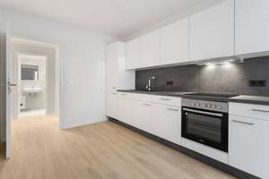 Vollständig renovierte 3-Zi.-Erdgeschosswohnung mit moderner Einbauküche! – Spichernstraße 28, 42103 Elberfeld West, Wuppertal – Vorschaubild 2