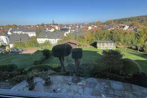 WOHNEN - HÖHENLAGE SACKGASSE - ARBEITEN - ANLAGE - VERMIETUNG - 2-FAM. HAUS - WEITERE PLATZRESERVEN – Die vollständige Adresse der Immobilie erhältst du vom Anbieter., 63546 Hammersbach – Vorschaubild 2