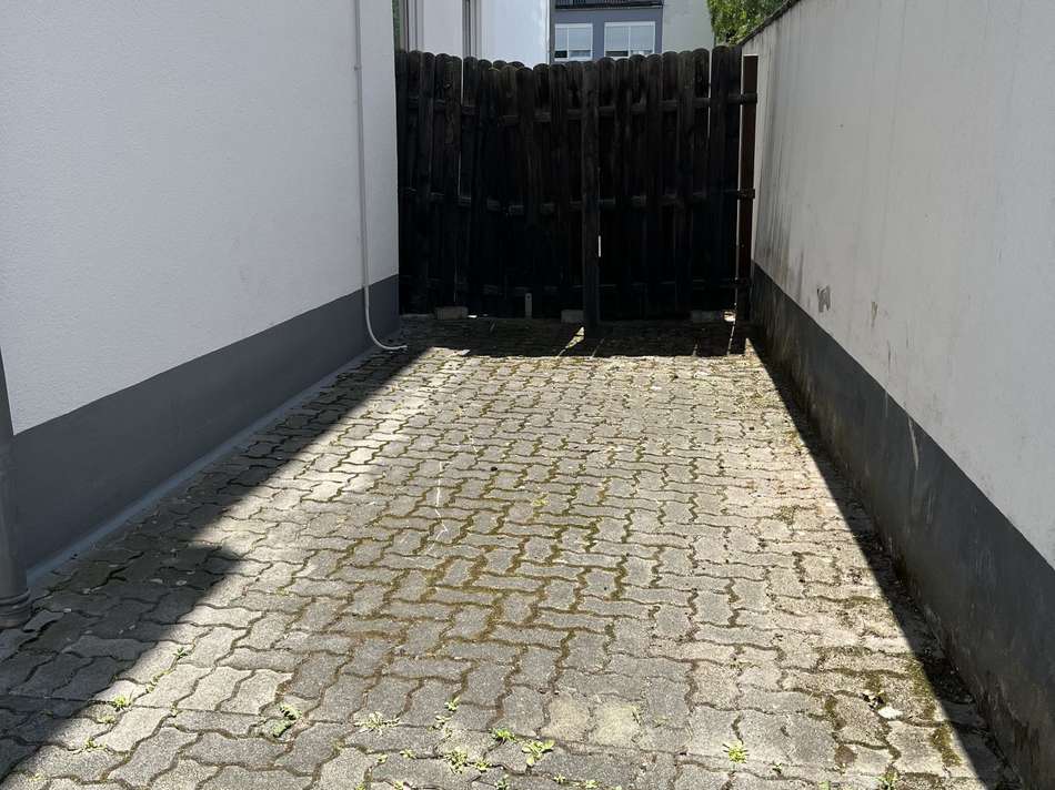 KFZ-Stellplatz