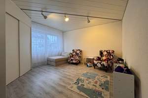 modernisiertes Einfamilienhaus
mit großzügiger Dachterrasse – Hauptstraße 11/1, 74585 Rot am See – Vorschaubild 5