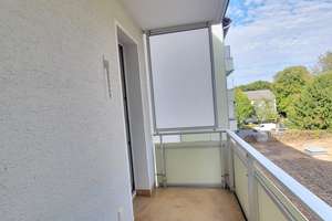 Helle 3-ZKB*renoviert*sofort bezugsfrei – Die vollständige Adresse der Immobilie erhältst du vom Anbieter., 65199 Biebrich, Wiesbaden – Vorschaubild 2