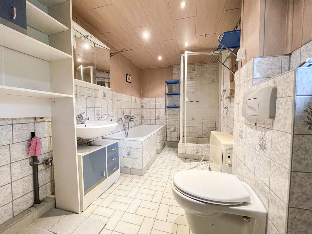 Immobilie in Klingenthal - Ihr neues Zuhause in Klingenthal – mit fast 4.000 m² Grund und viel Potential! - Bild 6