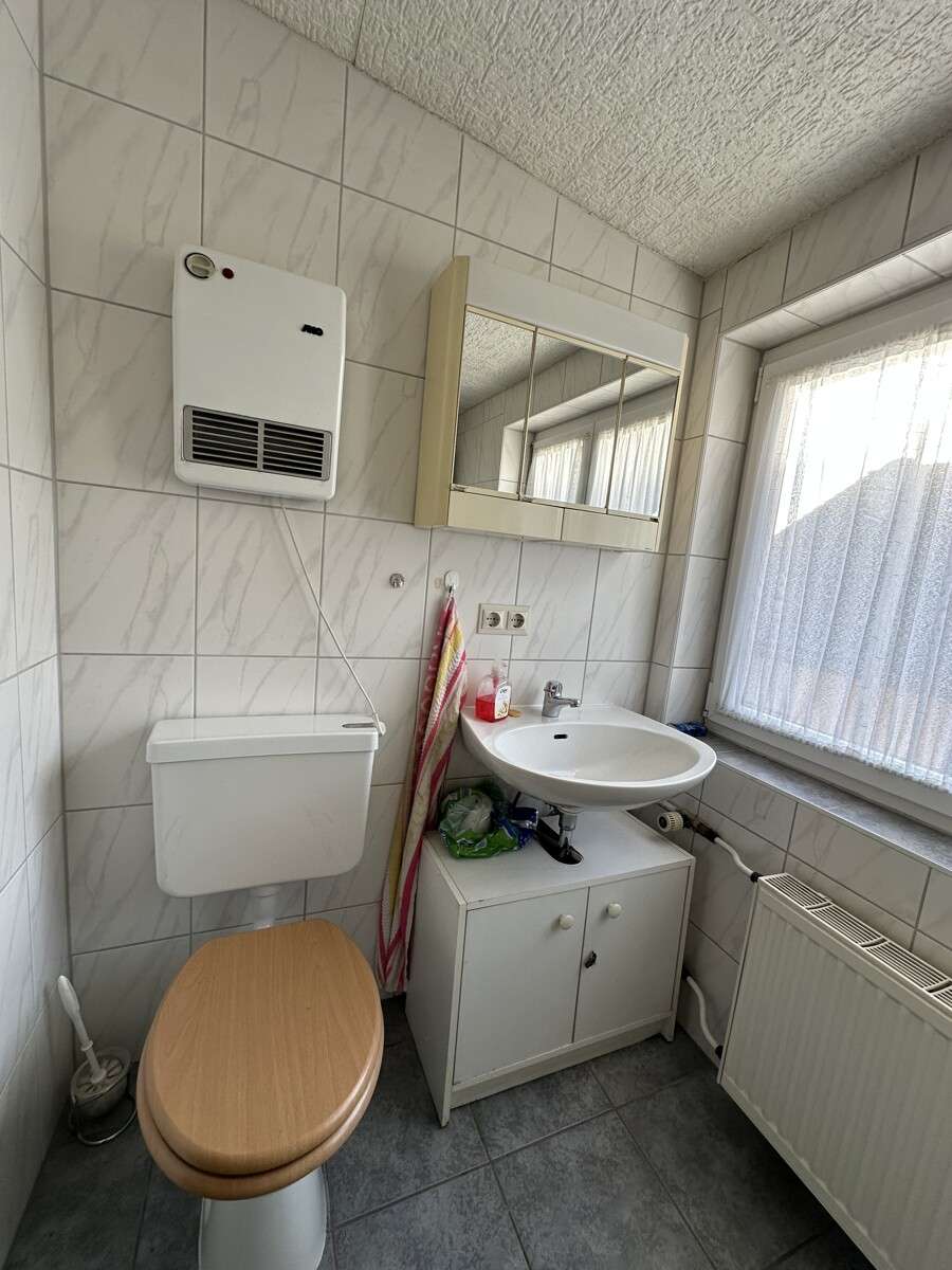 Immobilie in Schöntal - Charaktervoller Hof mit Haus, Garage und Nebengebäuden! - Bild 11