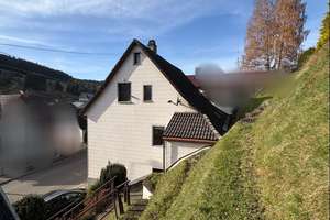 Stadthaus nahe dem Zentrum – Die vollständige Adresse der Immobilie erhältst du vom Anbieter., 78147 Vöhrenbach – Vorschaubild 3