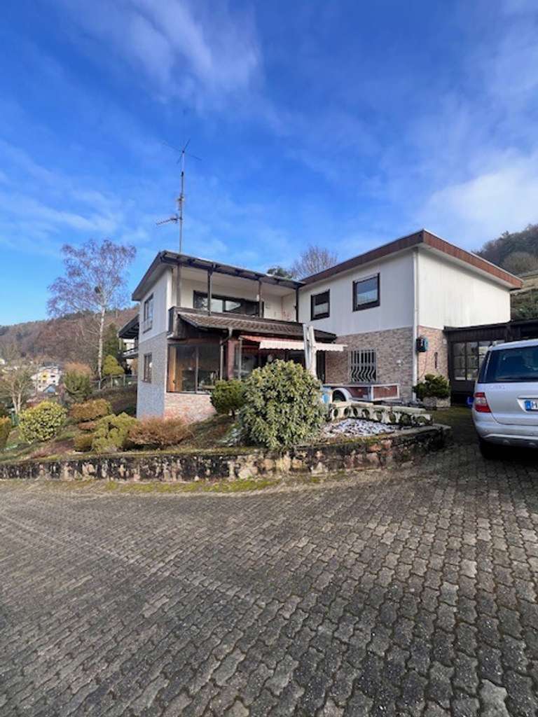 Immobilie in Schönau - Großes Grundstück (1700m2) & Freistehendes Haus als Kapitalanlage in Schönau( Altneudorf) - Bild 0