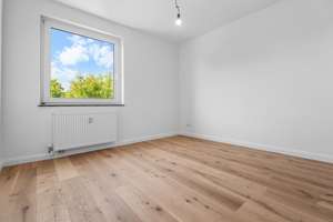 Erstbezug nach Sanierung - 3 Zimmer, Einbauküche und Balkon – Die vollständige Adresse der Immobilie erhältst du vom Anbieter., 28359 Neue Vahr Südost, Bremen – Vorschaubild 2