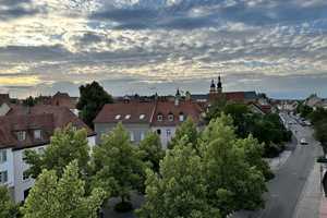 Erholung vor der Haustüre! Mehrfamilienhaus in Kitzingen mit großzügigem Raumangebot und Potenzial! – Kitzingen (Kreis) – Vorschaubild 3