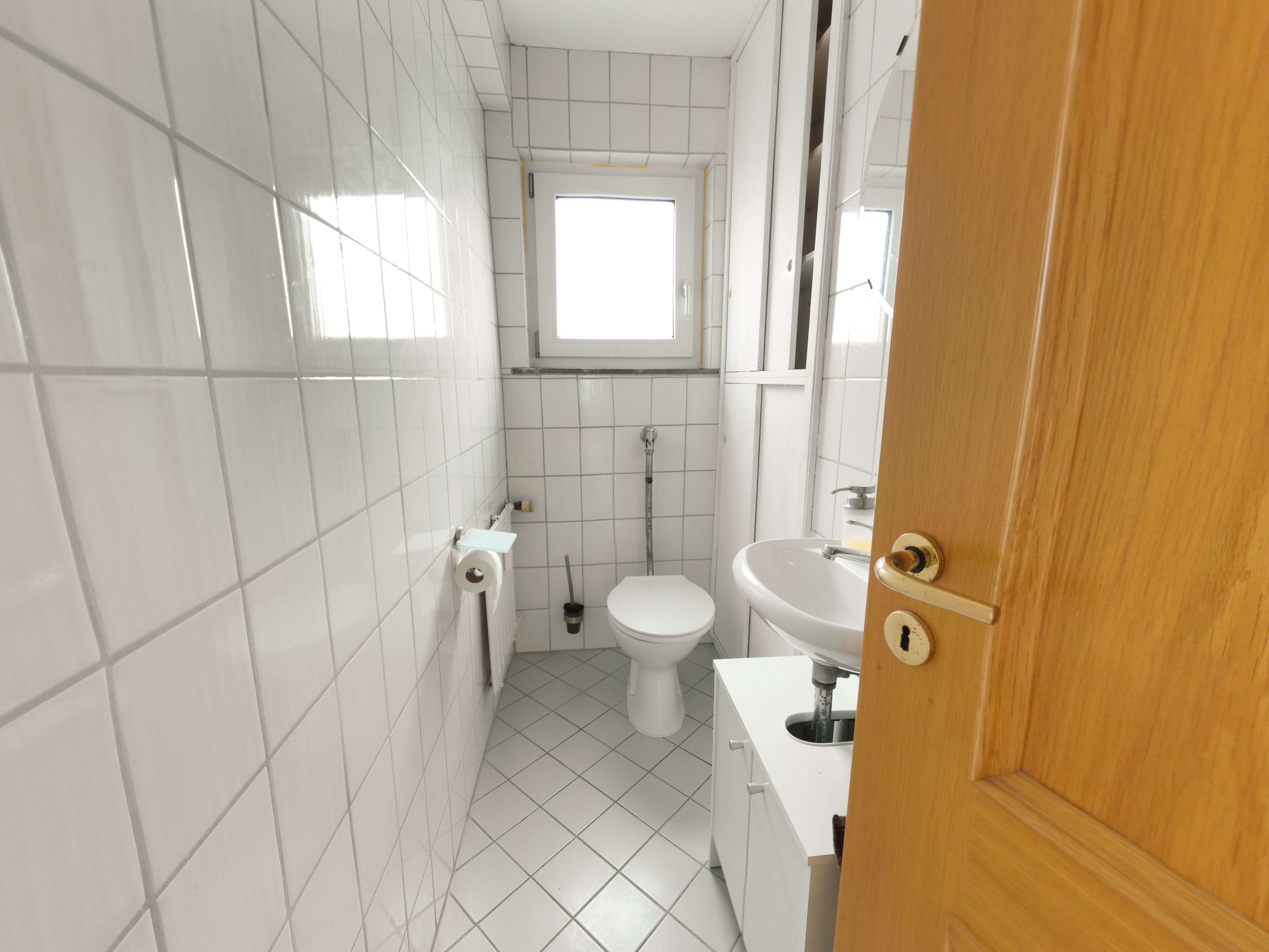 Immobilie in Forst - Große 4,5-Zimmer-Wohnung in Forst! - Bild 5