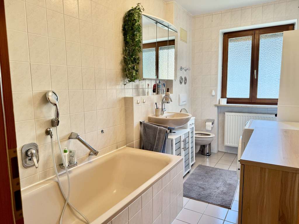 Immobilie in Langweid am Lech - Schorer-Immobilien: Attraktive 2-Zimmerwohnung mit Balkon in Stettenhofen - Bild 3