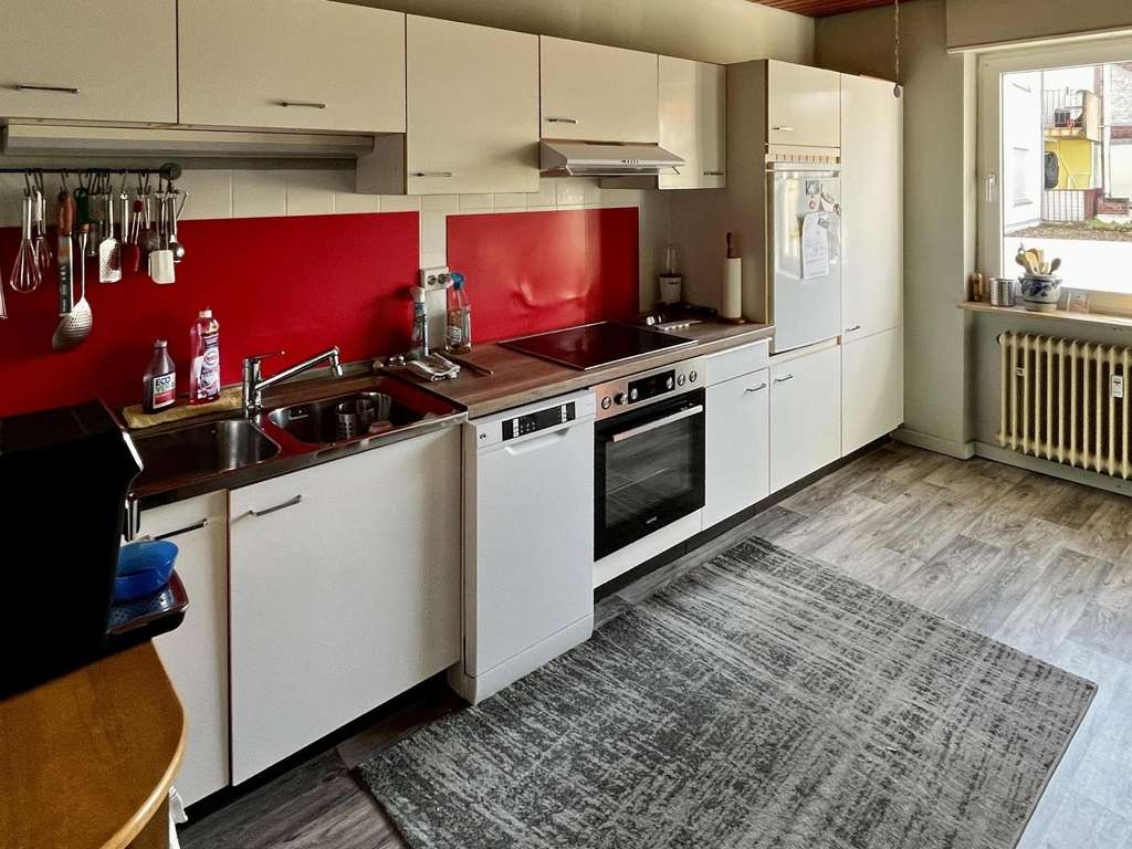 Immobilie in Landau in der Pfalz - Vermietete 3 Zimmer Wohnung mit Balkon und Aufzug in zentraler Lage von Landau
 - Bild 2