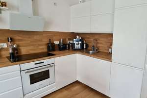 Möblierte 2 Zimmer Wohnung in Düsseldorf Oberkassel direkt am Belsenpark – Ria-Thiele-Straße 38, 40549 Oberkassel, Düsseldorf – Vorschaubild 2